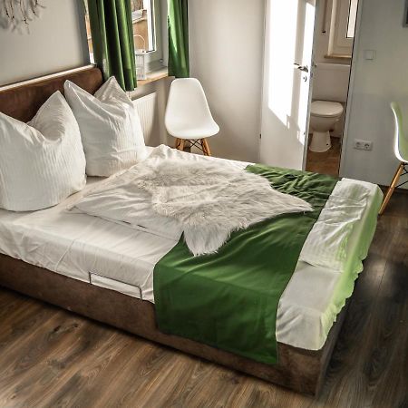 Waldpension Zollhaus ニュルンベルク エクステリア 写真